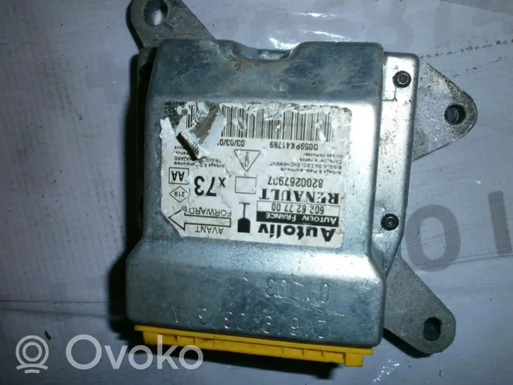 Renault Vel Satis Oro pagalvių valdymo blokas 8200267907