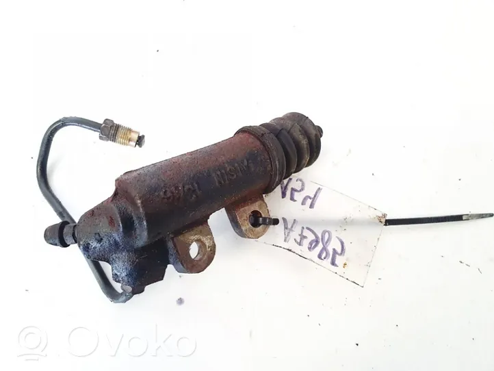 Toyota Corolla E120 E130 Główny cylinder sprzęgła 