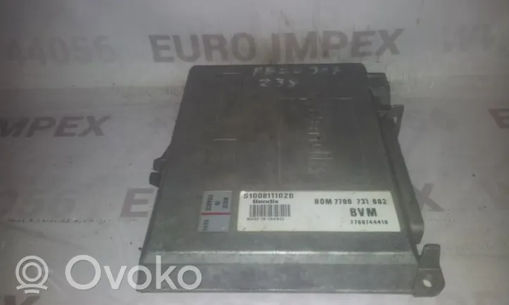 Renault 19 Sterownik / Moduł ECU S100811102B