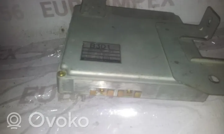 Mazda 121 Sterownik / Moduł ECU B3D118881C