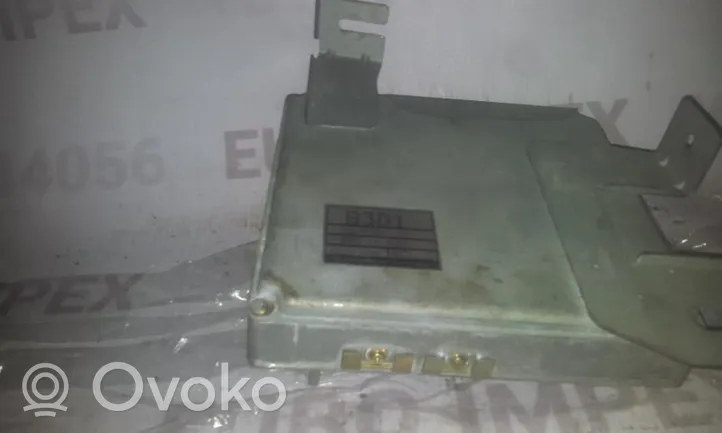 Mazda 121 Sterownik / Moduł ECU B3D118881C