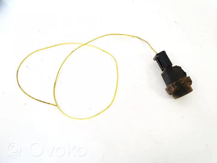 Renault Megane I Crashsensor Notausschalter Kraftstoff 7700306391