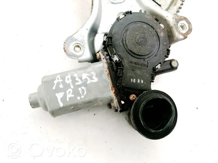 Toyota Avensis Verso Priekinis varikliukas langų pakėlėjo 8571042080