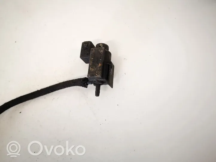 BMW 3 E46 Solenoidinis vožtuvas 72234100