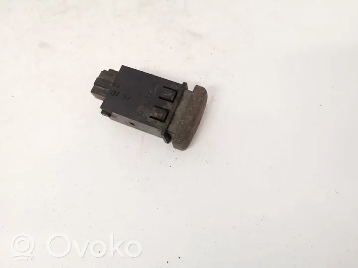 Volvo S40, V40 Central locking switch button 30850305