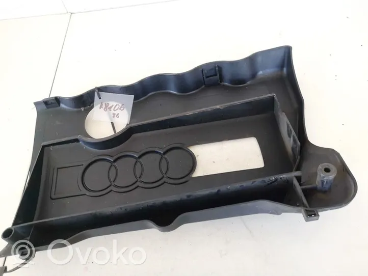 Audi A4 S4 B5 8D Osłona górna silnika 058103724c