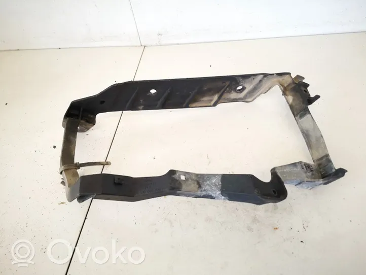 Audi A8 S8 D2 4D Support phare frontale 4d0805856a