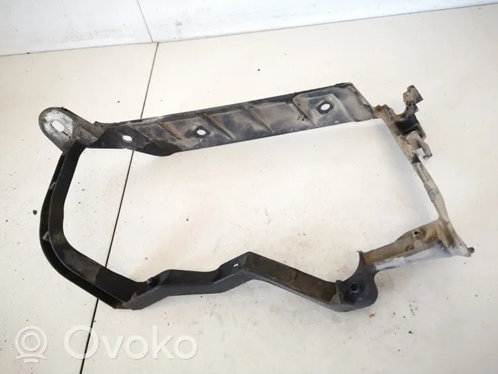 Audi A8 S8 D2 4D Headlight/headlamp mounting bracket 4d0805855a