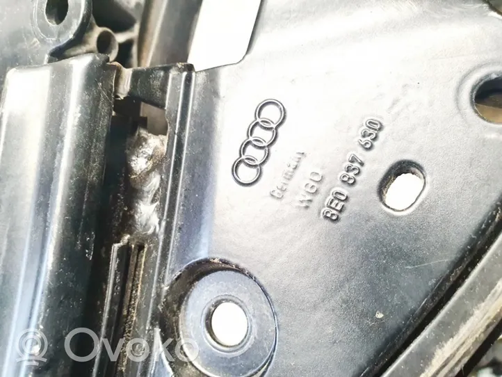 Audi A4 S4 B6 8E 8H Priekinių durų stiklo rėmas 