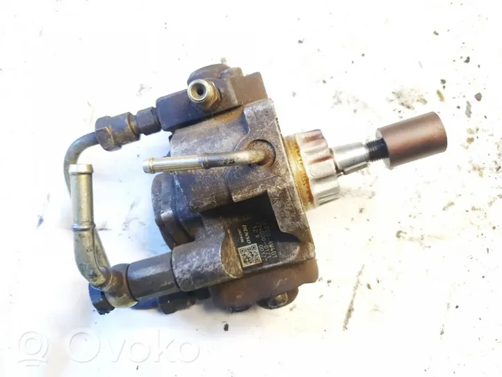 Nissan Primera Pompe d'injection de carburant à haute pression 16700aw401