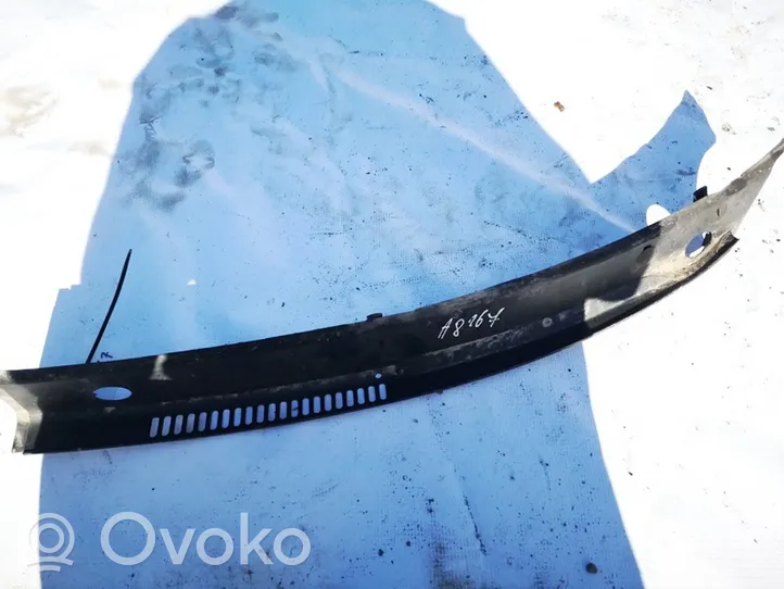 Audi A4 S4 B5 8D Wiper trim 8d1819403a