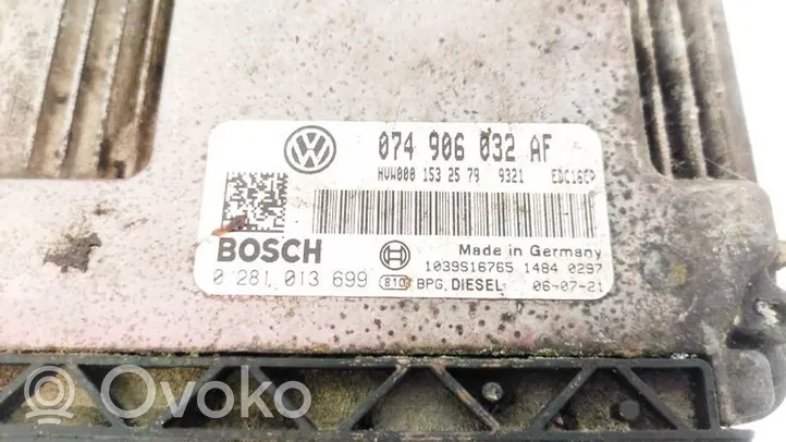 Volkswagen Crafter Centralina/modulo del motore 074906032AF