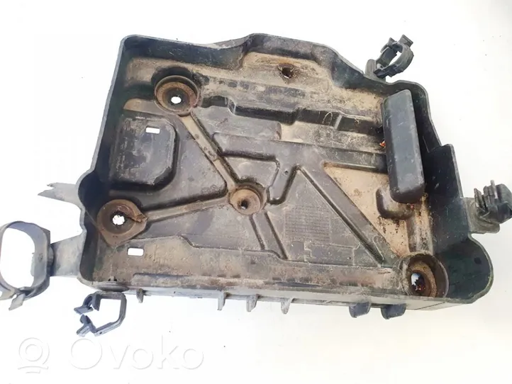 Fiat Punto (188) Vassoio scatola della batteria 