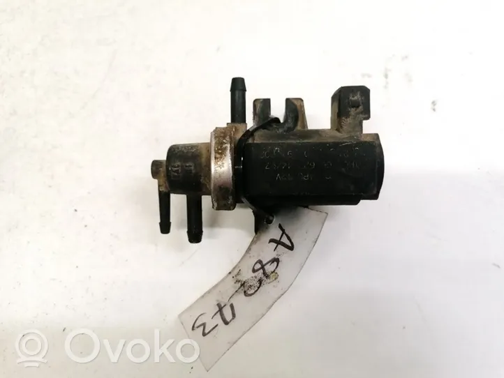 Audi A4 S4 B5 8D Solenoidinis vožtuvas 1H0906627