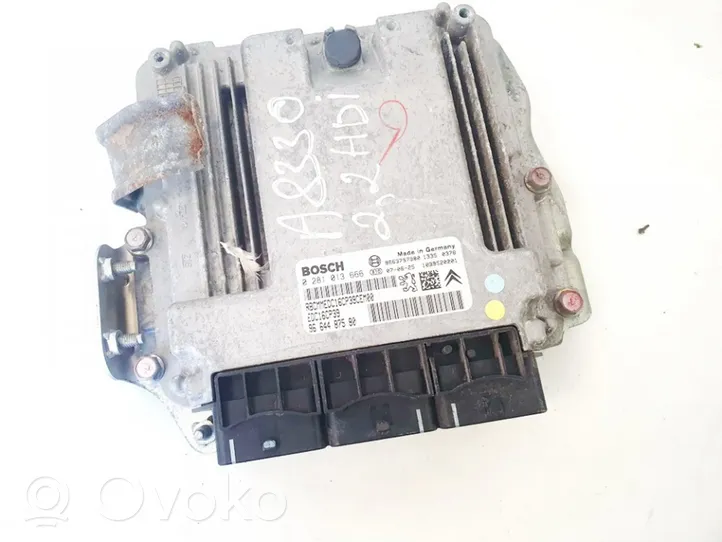 Peugeot 4007 Motorsteuergerät/-modul 0281013666