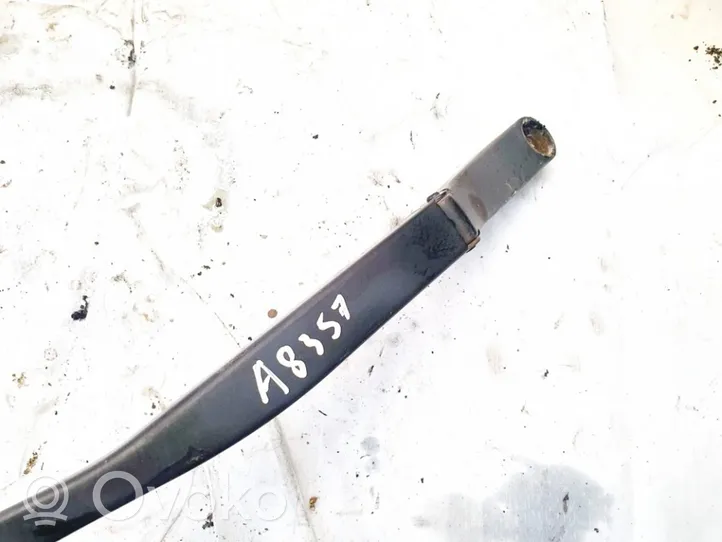 KIA Ceed Front wiper blade arm f00s51f047