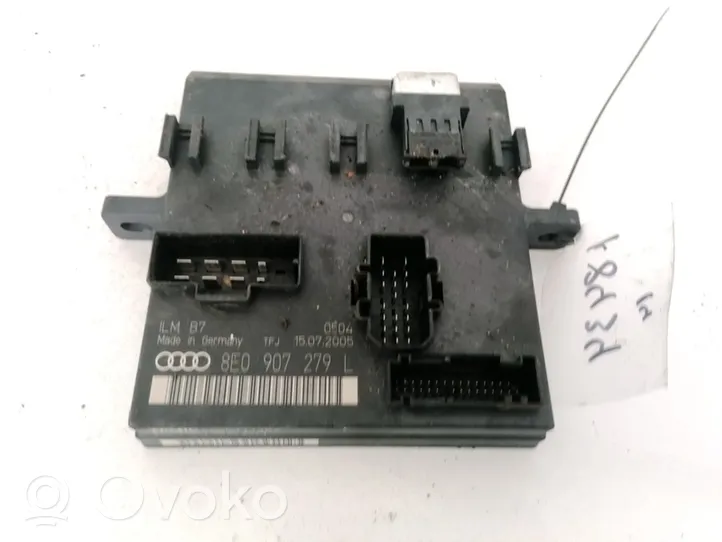 Audi A4 S4 B7 8E 8H Sterownik / Moduł świateł LCM 8E0907279L