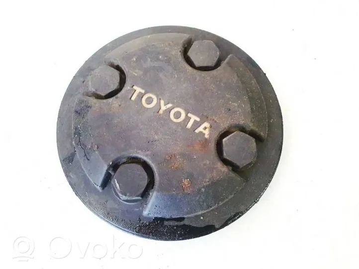 Toyota Corolla E90 Borchia ruota originale 716814