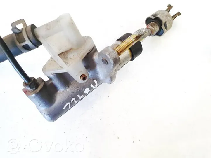 Toyota Corolla Verso E121 Główny cylinder sprzęgła 