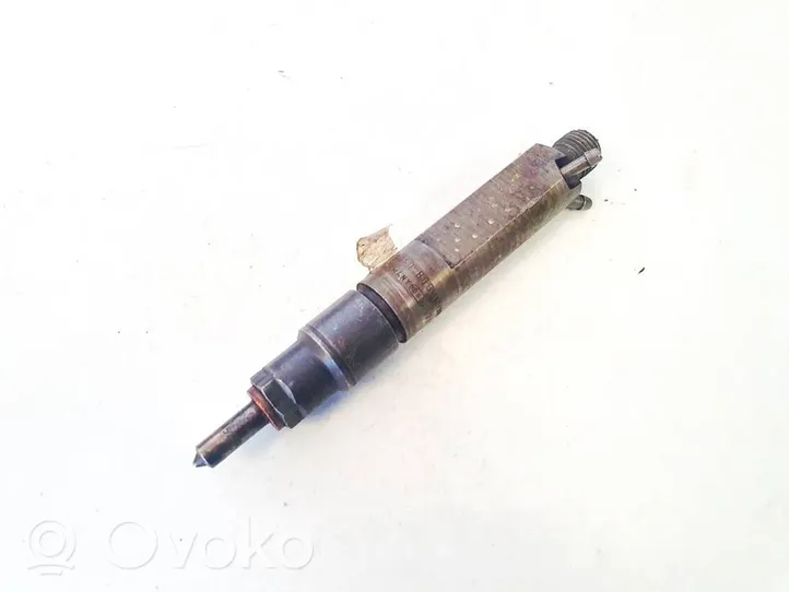 Volkswagen PASSAT B5 Injecteur de carburant 028130201t