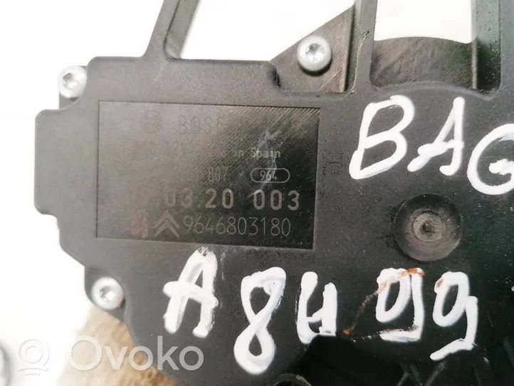 Citroen C4 I Galinio stiklo valytuvo varikliukas 9646803180