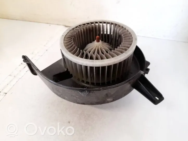 Volkswagen Cross Polo Heater fan/blower 6q2819015