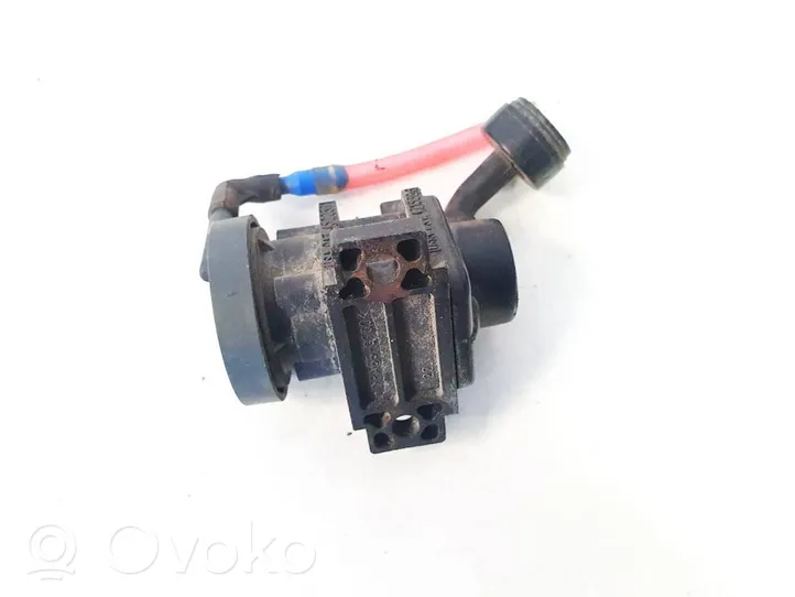 Volvo S40, V40 Turbolader Druckwandler Magnetventil 4522371