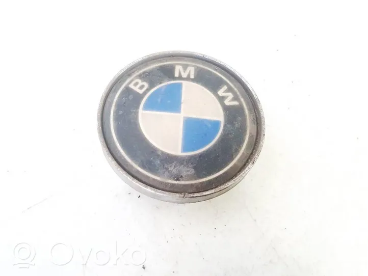 BMW 5 E39 Alkuperäinen pölykapseli c0011