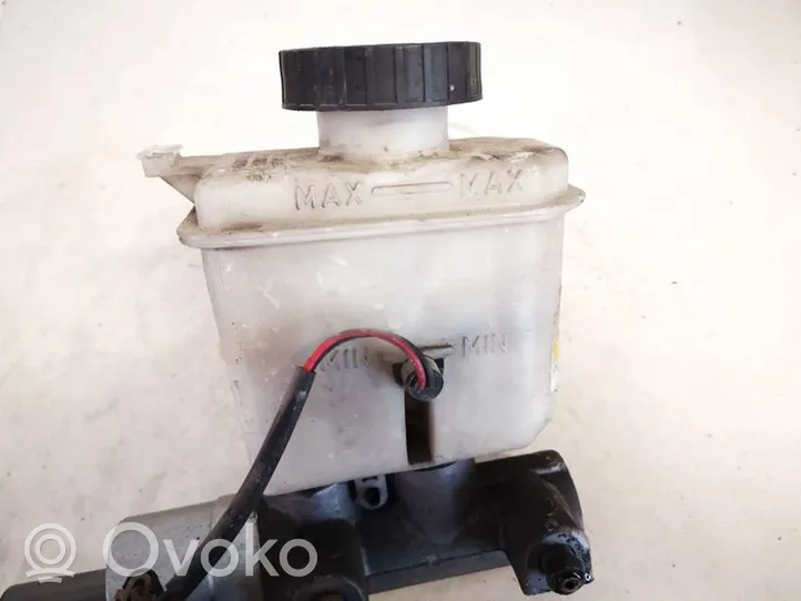 Chevrolet Epica Brake fluid reservoir 