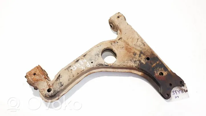 Opel Astra H Front lower control arm/wishbone 