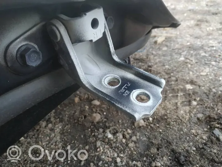 Hyundai ix 55 Front door upper hinge 