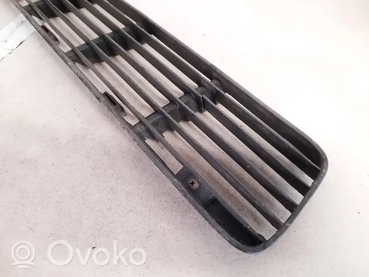 Volkswagen Caddy Front bumper lower grill 6k5853677