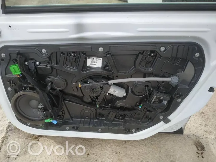 Volvo V40 Liukuoven ikkunannostin moottorilla 3063887