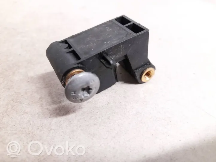 BMW 5 E60 E61 Airbagsensor Crashsensor Drucksensor 6977398