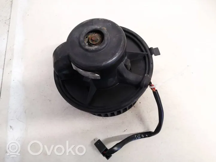 Volkswagen PASSAT B4 Soplador/ventilador calefacción 357819021