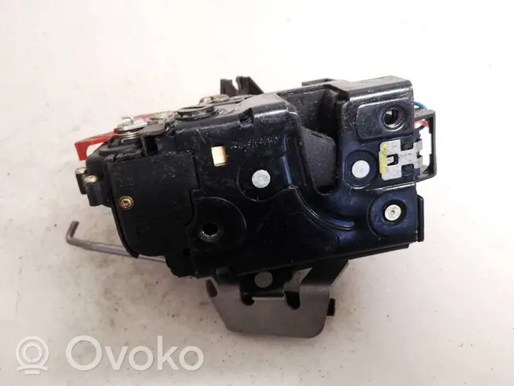 Audi A4 S4 B6 8E 8H Etuoven lukko 8e0839015c