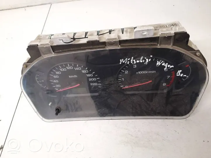 Mitsubishi Space Wagon Spidometras (prietaisų skydelis) mr381545