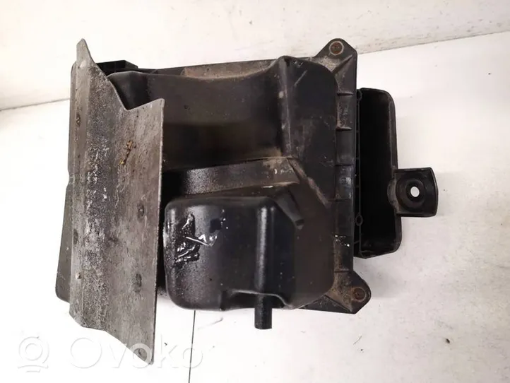 Audi A4 S4 B7 8E 8H Scatola del filtro dell’aria 038000183