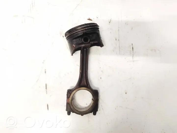 Hyundai Accent Piston avec bielle 