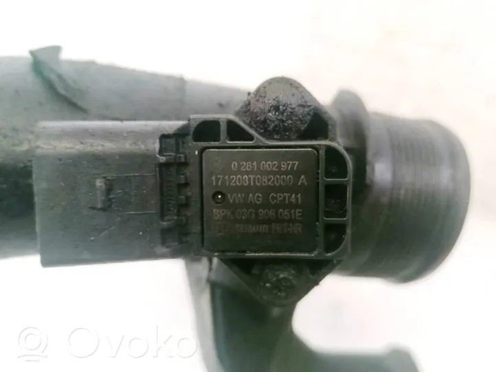 Volkswagen PASSAT B7 Air pressure sensor 0281002977