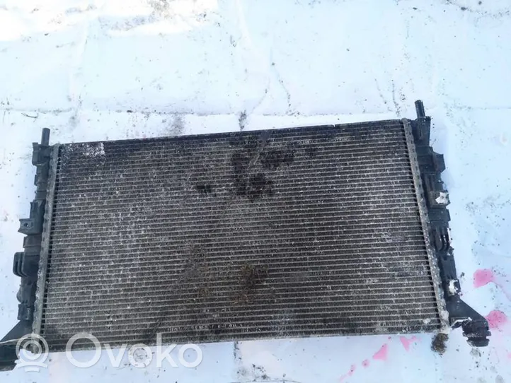 Volvo V50 Radiateur de refroidissement 3m5h8005tl