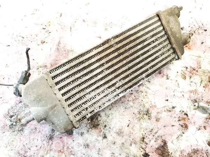 Hyundai i30 Starpdzesētāja radiators 282702a62x