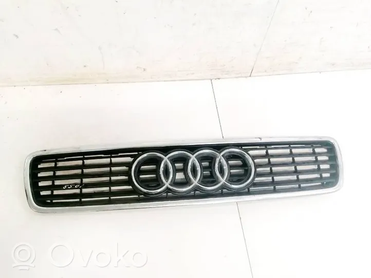 Audi A4 S4 B5 8D Priekšējais režģis 8D0853651