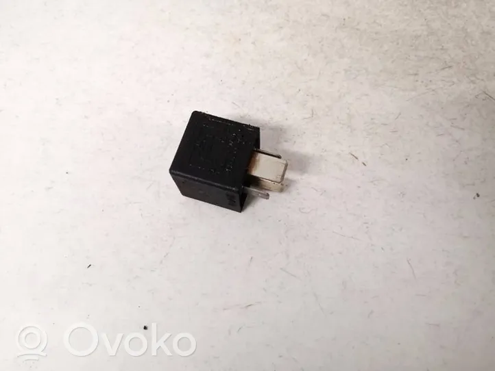 Volkswagen Polo Other relay 7m0951253a