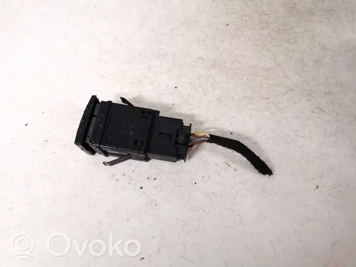 Volkswagen Polo Przycisk / Przełącznik ogrzewania szyby przedniej / czołowej 6q0959621