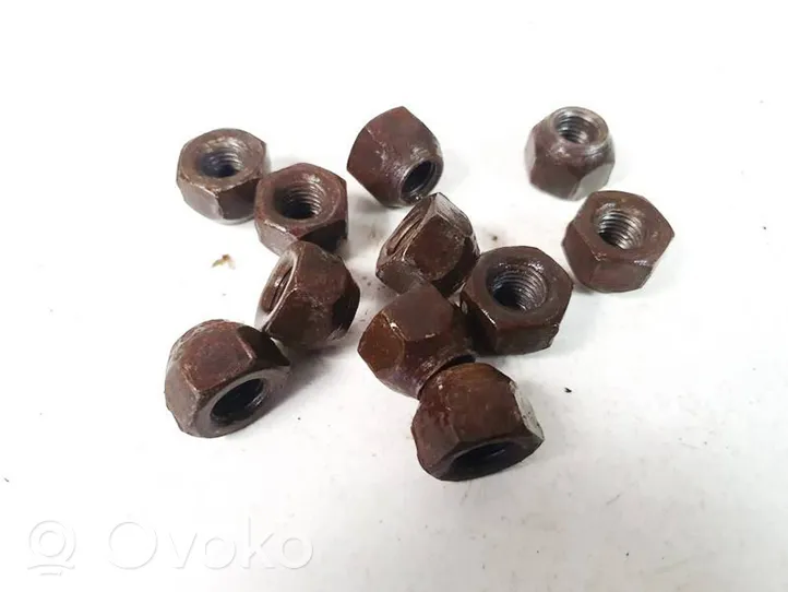 Toyota Corolla Verso E121 Nuts/bolts 