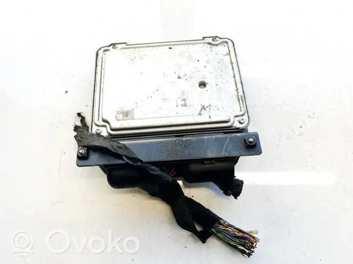 Audi A1 Dzinēja vadības bloks 03l906018hs