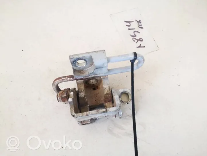 Volkswagen Jetta V Rear door lower hinge 1k4833411