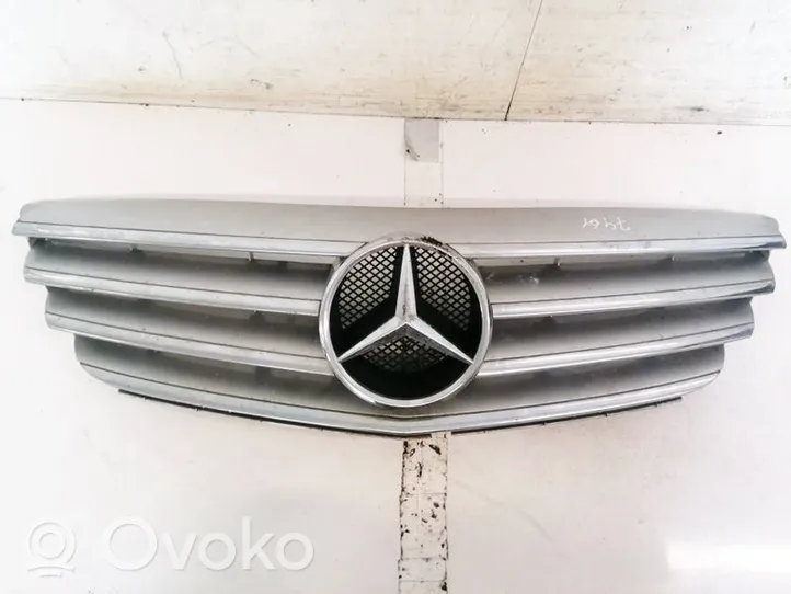 Mercedes-Benz B W245 Atrapa chłodnicy / Grill A1698800783