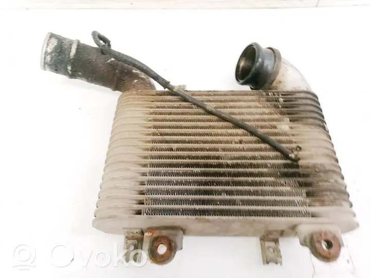 Toyota Avensis Verso Chłodnica powietrza doładowującego / Intercooler 